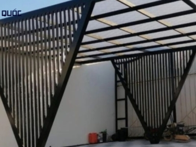 Ứng dụng mái hiên sắt hộp kính vào đời sống mới nhất