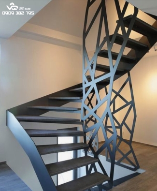 CẦU THANG SẮT VÁCH CNC